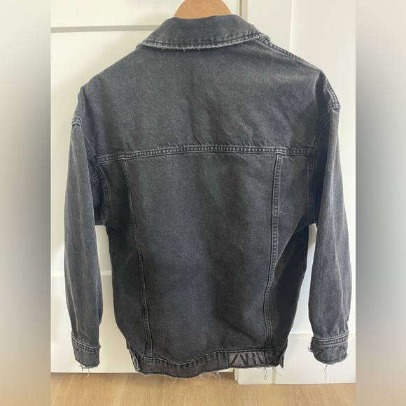 ZARA STONE WASHED DENIM JACKET - Picture 2 of 2